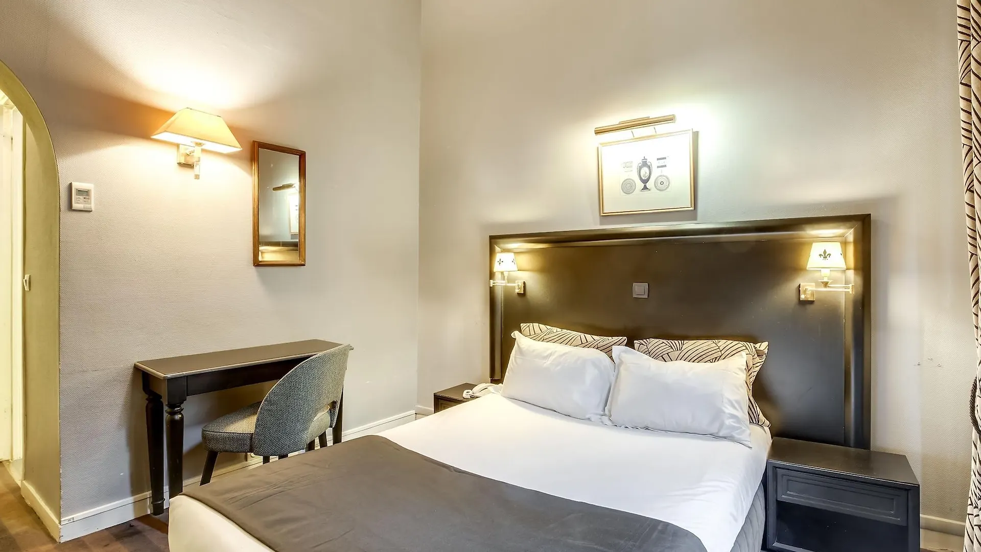 Opera Maintenon Hotel 2*