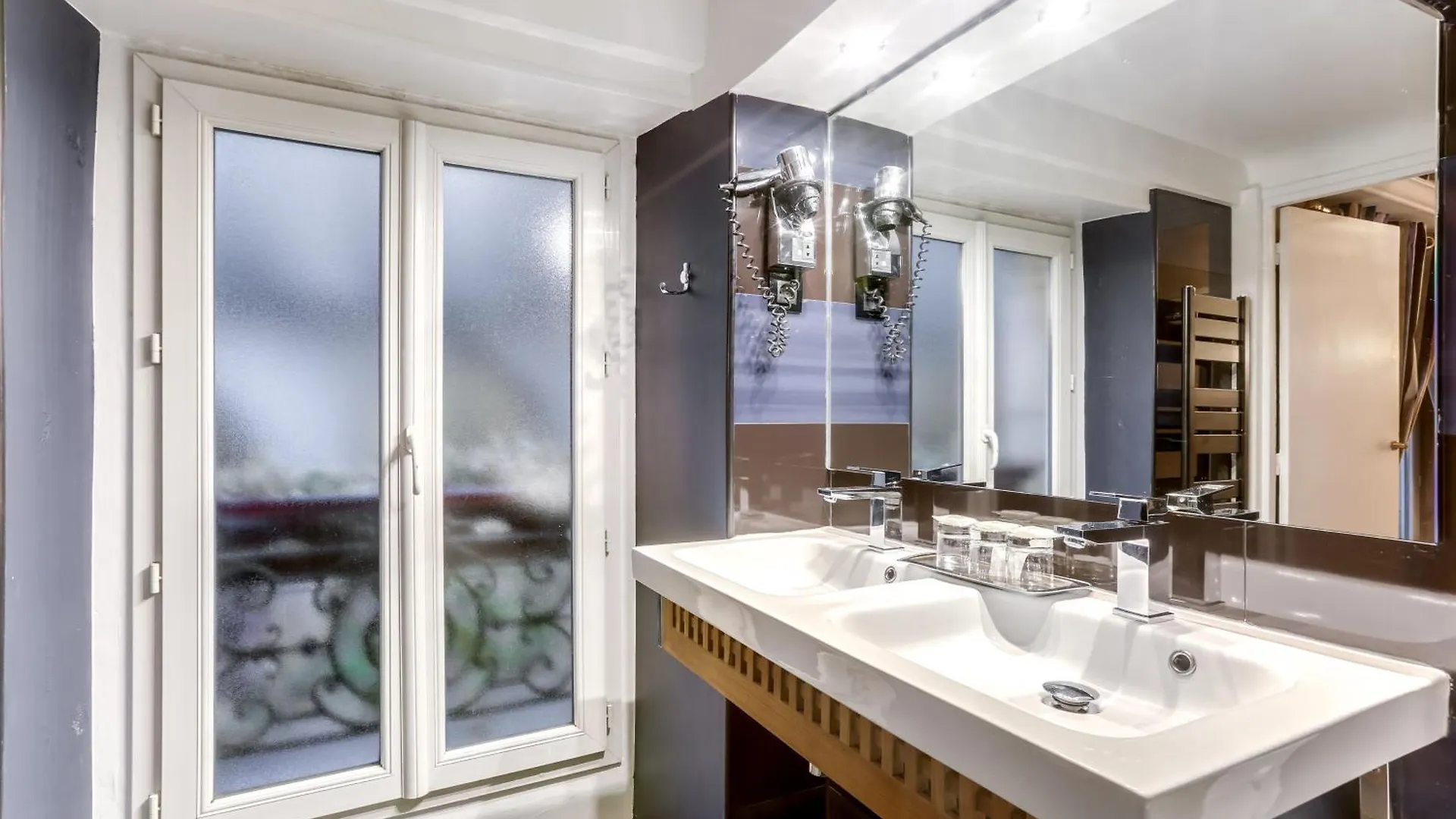 Hotel Opera Maintenon 2*